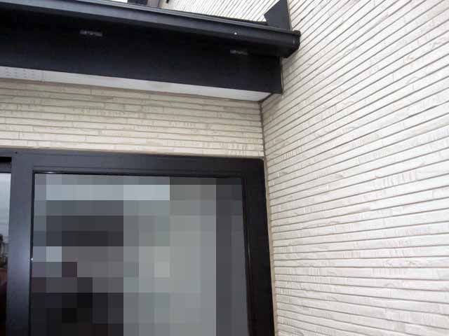 後付けシャッター施工例(ボックス省スペース&片側入り隅納まり)