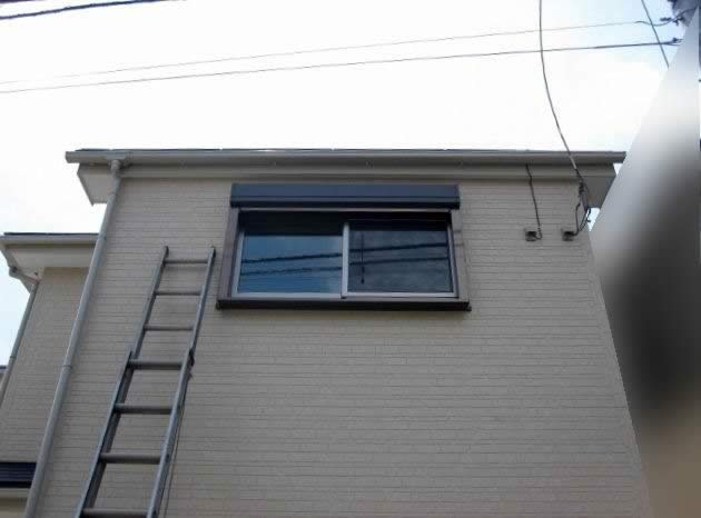 後付けシャッター施工例(2階設置)